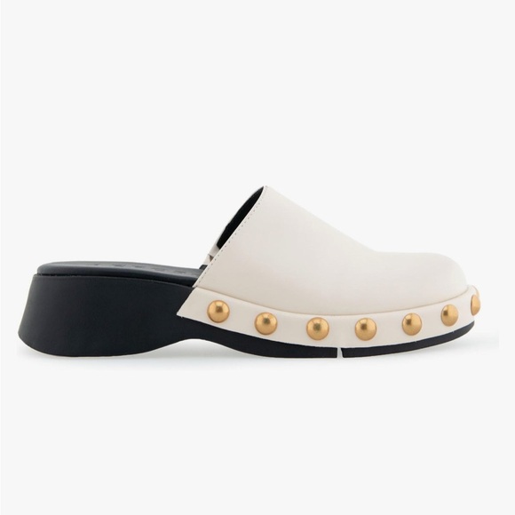 Aerosoles Faye Women’s Clogs Size 8 Eggnog Leather Studded Slip-On Shoes - Picture 1 of 12
